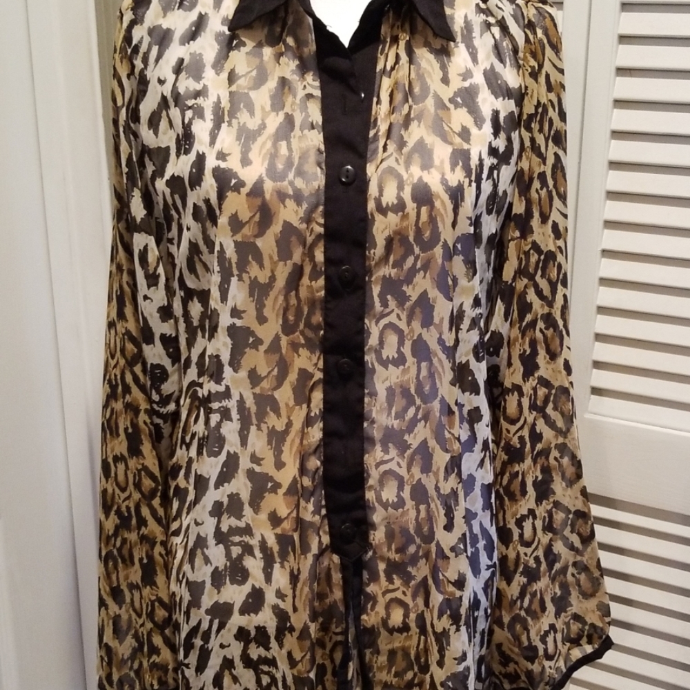 Ladies blouse - Picture 2 of 4